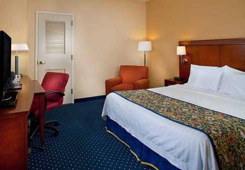 Courtyard By Marriott New Orleans Downtown Near The French Quarter Hotel Bilik gambar